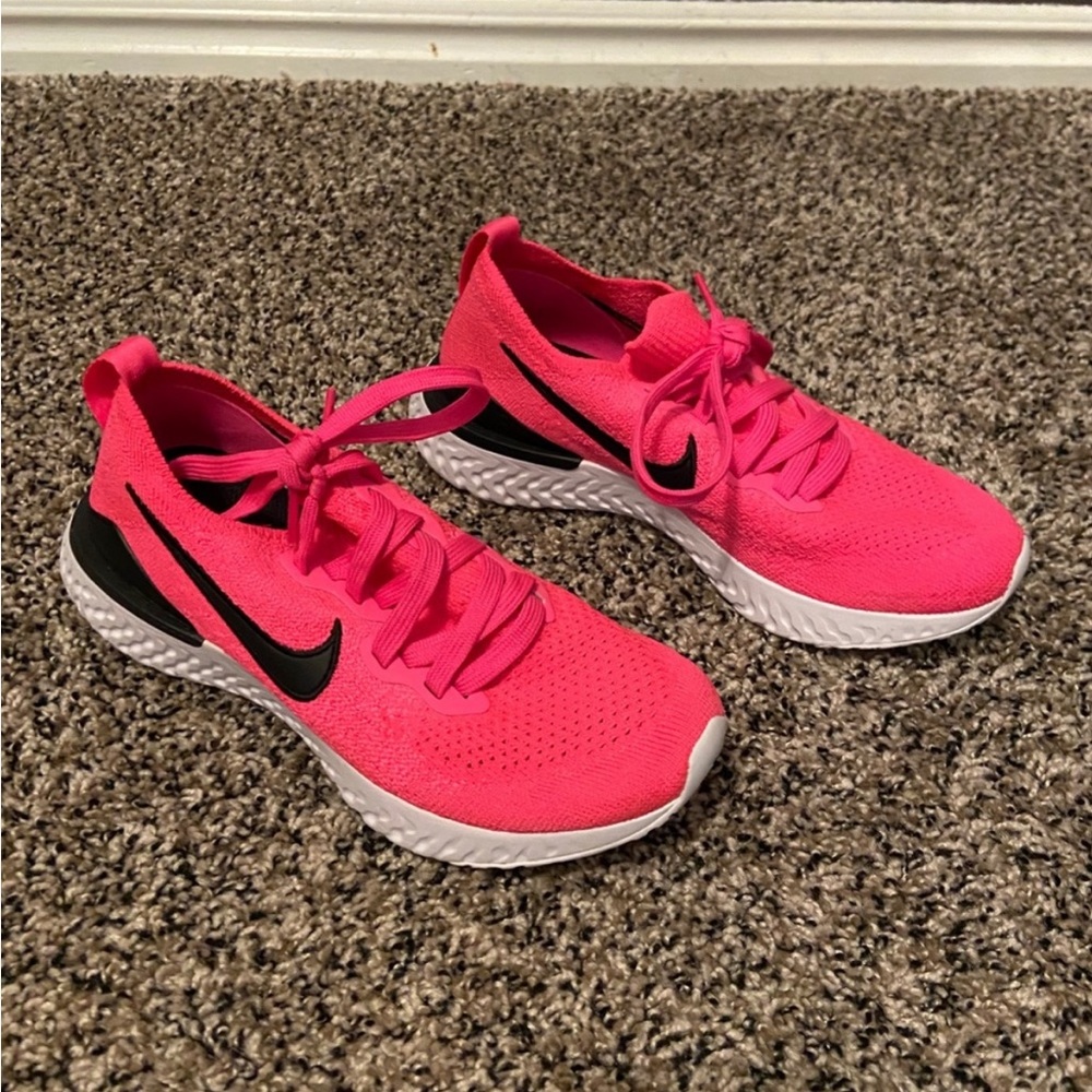 Womens Nike React Pink Sneakers 5.5
